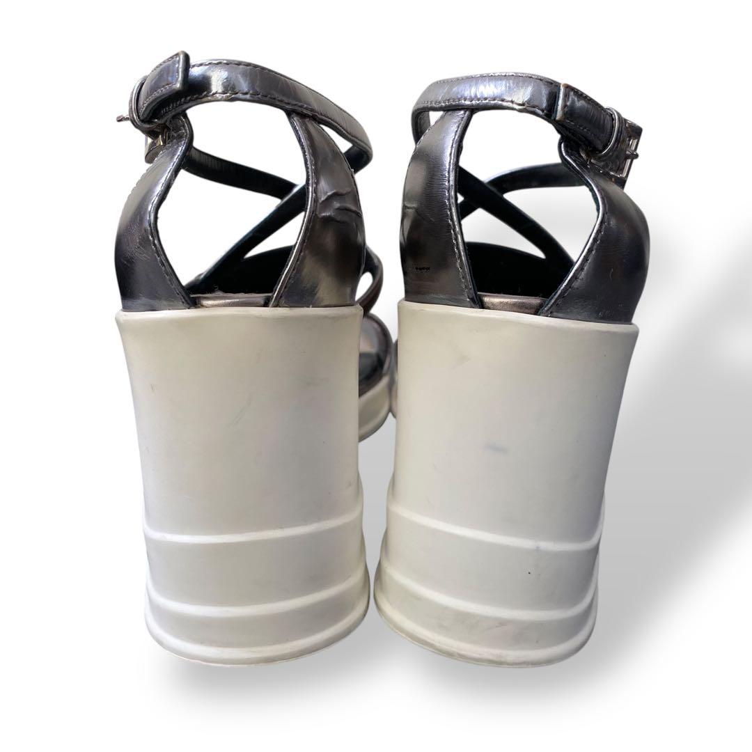 プラダ　ミュール　ハイヒール　ウェッジソール　メタリック　ストラップ　25cm