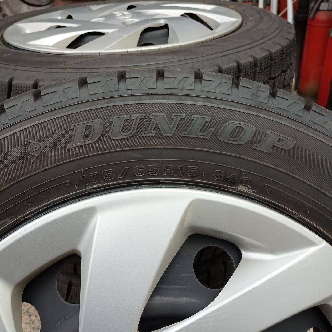175 65R15 ダンロップ WM02 2023年 アクア純正ホイール付 4本