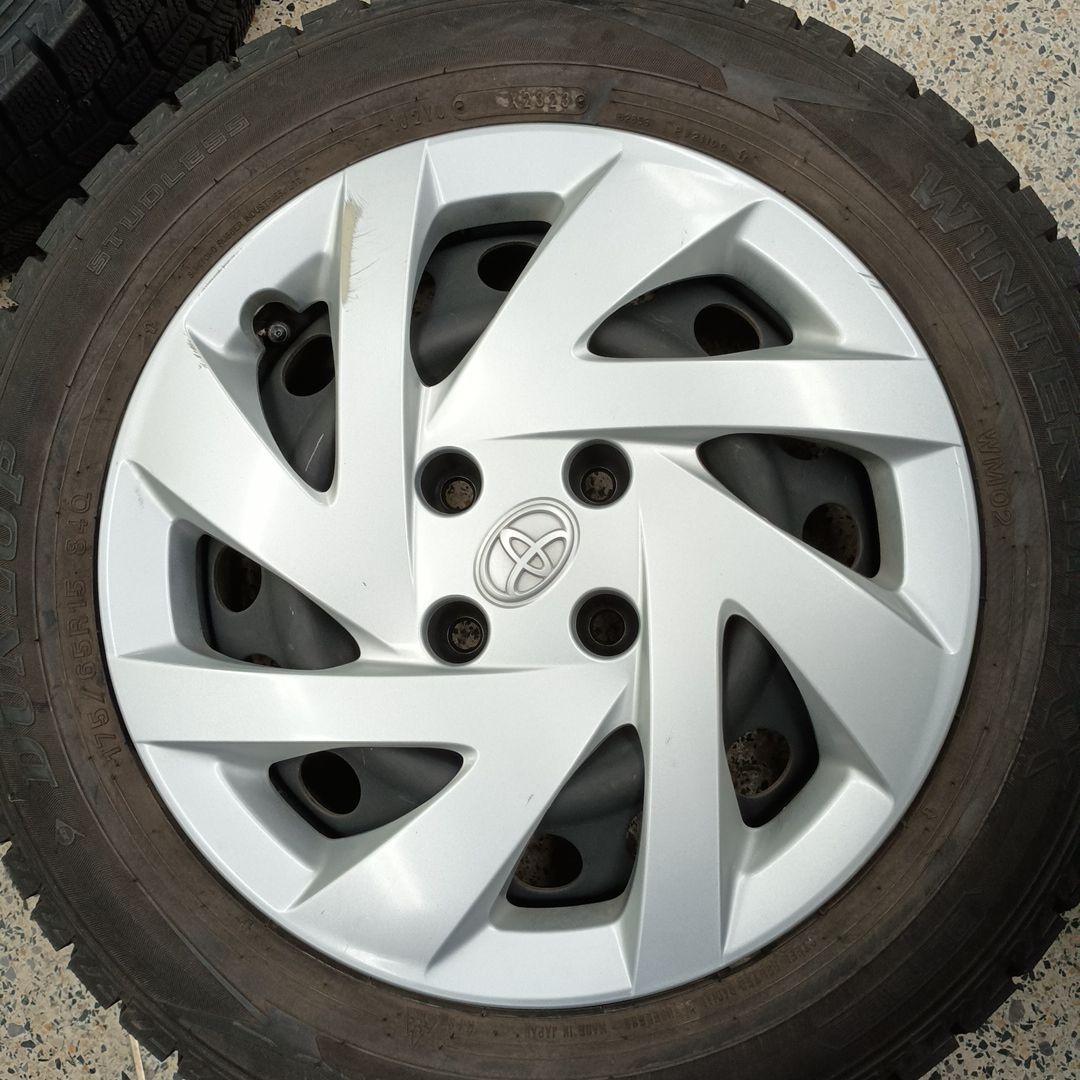 175 65R15 ダンロップ WM02 2023年 アクア純正ホイール付 4本