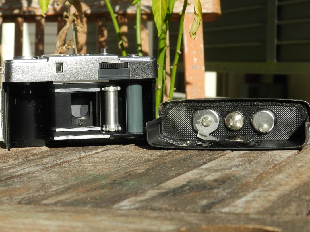 美品　OLYMPUS PEN EES EE-S フィルムカメラ　濃紺　オリジナル