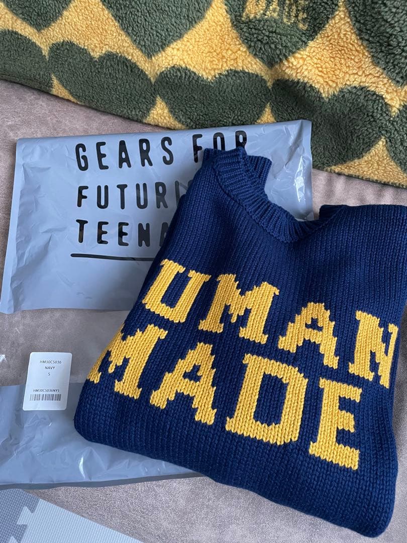 human made graphic sweater ネイビー S