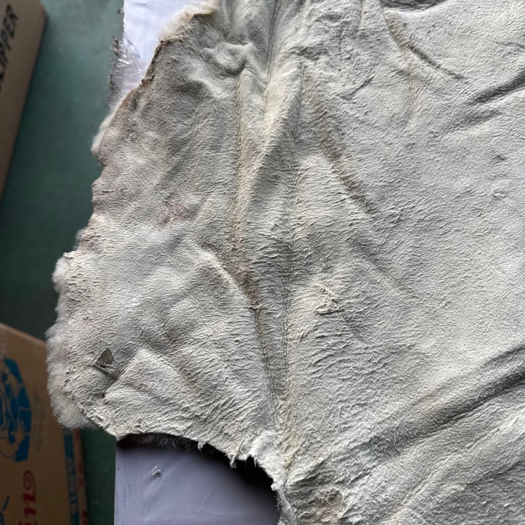 クリーム色 羊毛ラグ 大判80x110cm