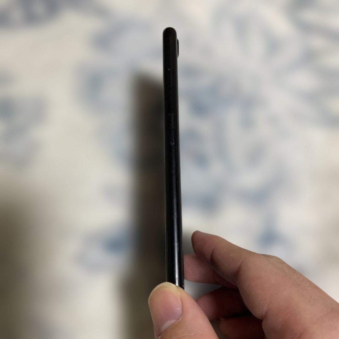 Apple iPhone SE(第2世代) 64GB ブラック SIMフリー