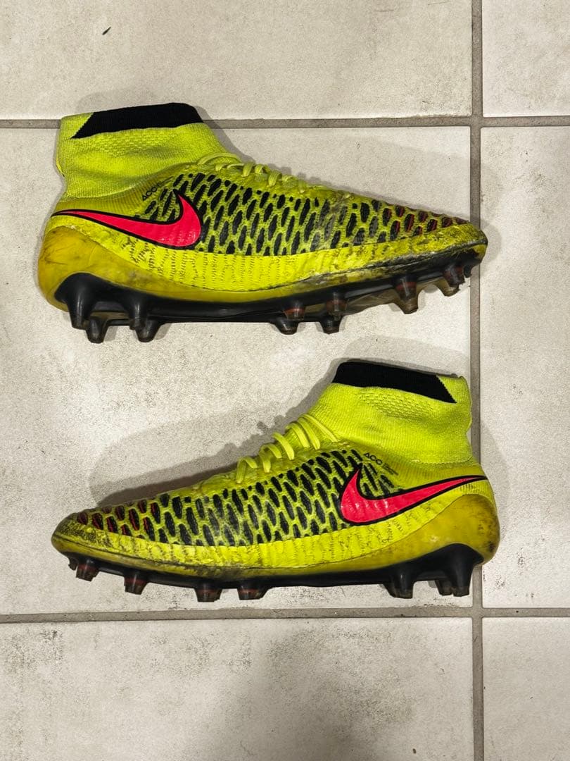 NIKE サッカー　スパイク