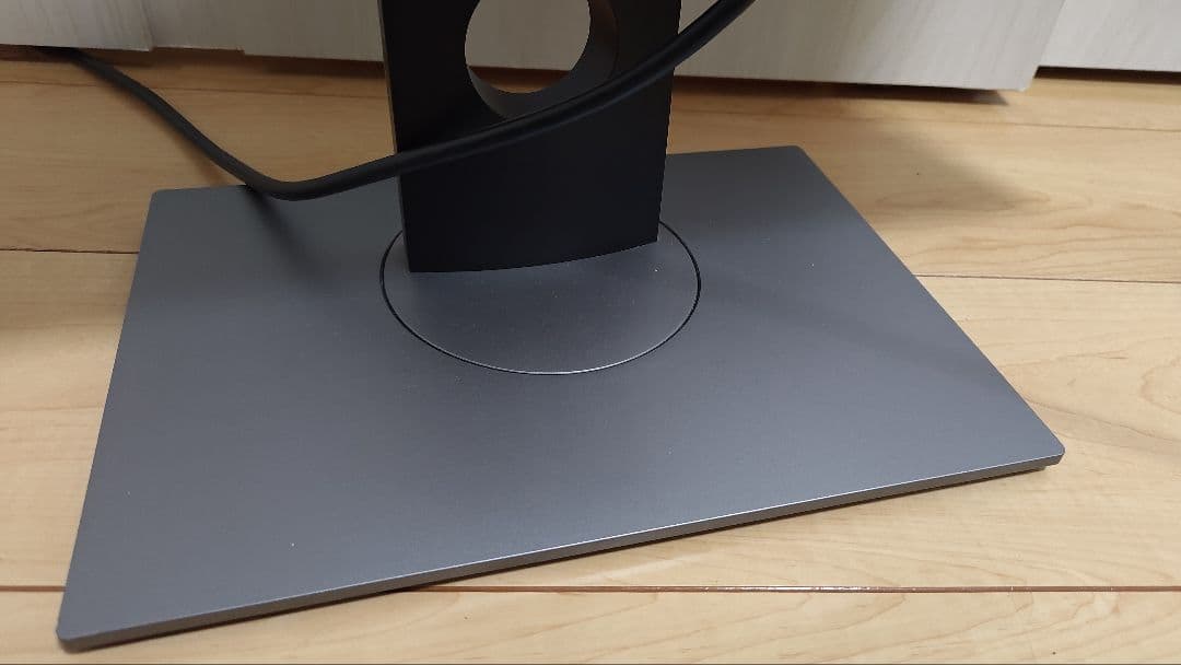 ディスプレイ・モニター本体 Dell U2518D