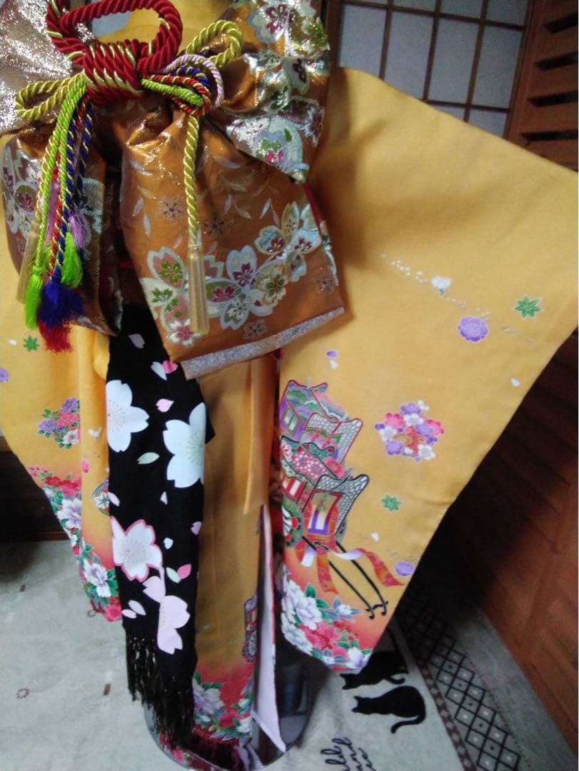 きゅーたです。7歳向けのお着物セットです