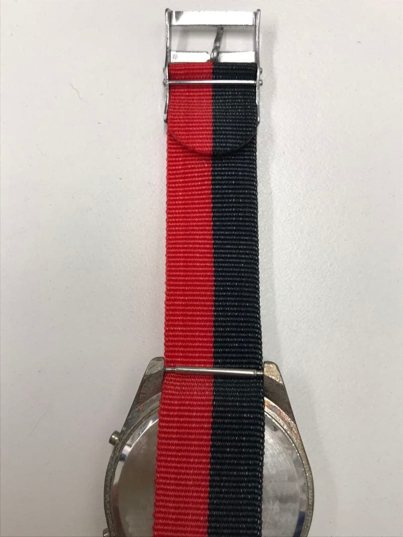 BINARY バイナリー時計　Teac RAL社製 二進法時計