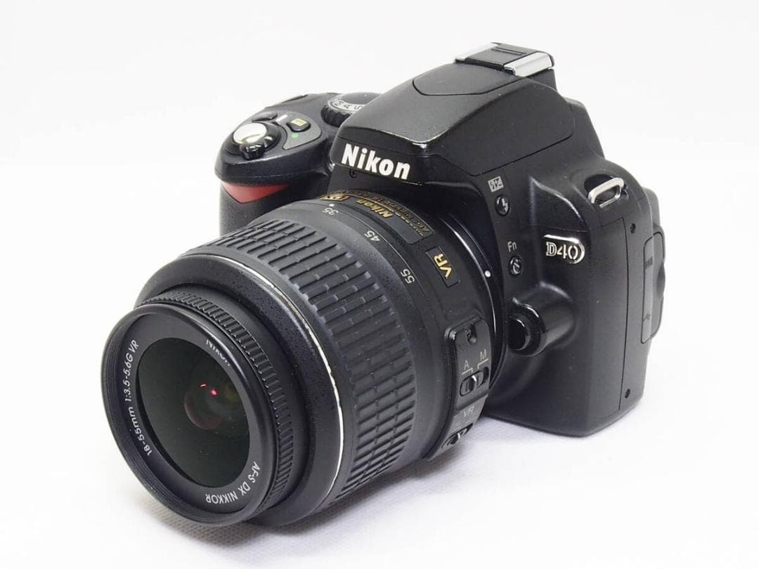 Nikon D40 レンズキット 《 スマホ転送可能 動作光学良好