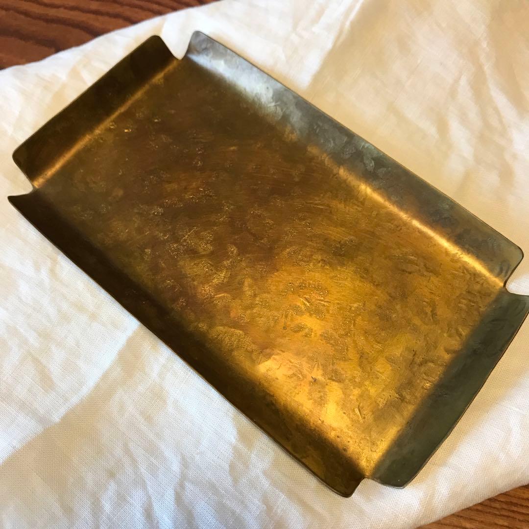 川地あや香さん真鍮のトレー