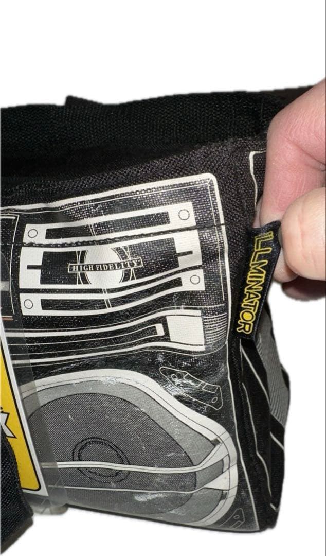 ILLMINATOR ラジカセバッグ　レア商品