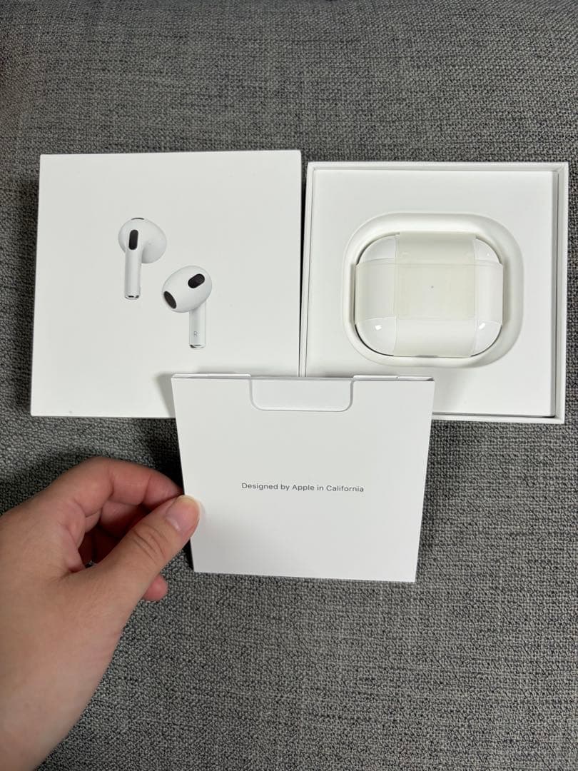 Apple AirPods3 本体 充電ケース付き