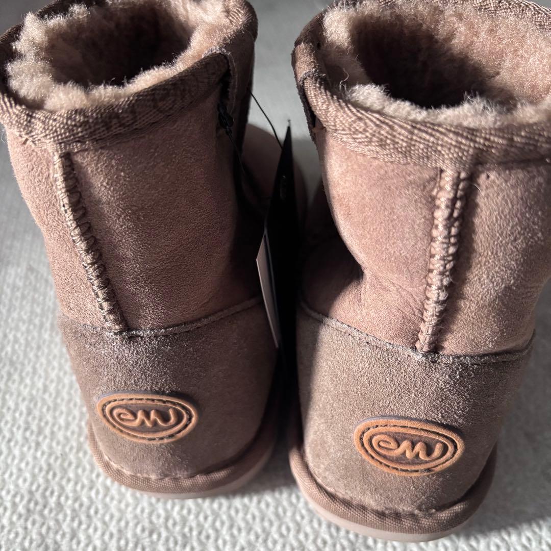 エミューemu未使用ムートンブーツ24（7）スティンガーミニMUSHROOM