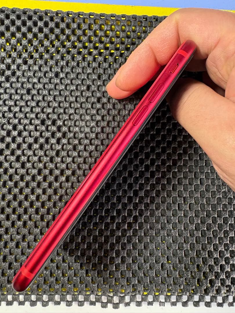 【美品】iPhone SE (第2世代) 128GB ※バッテリー交換済！