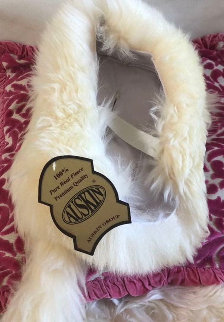 新品未使用　純羊毛　オーストラリア　AUSKIN　ティッシュボックスカーバ