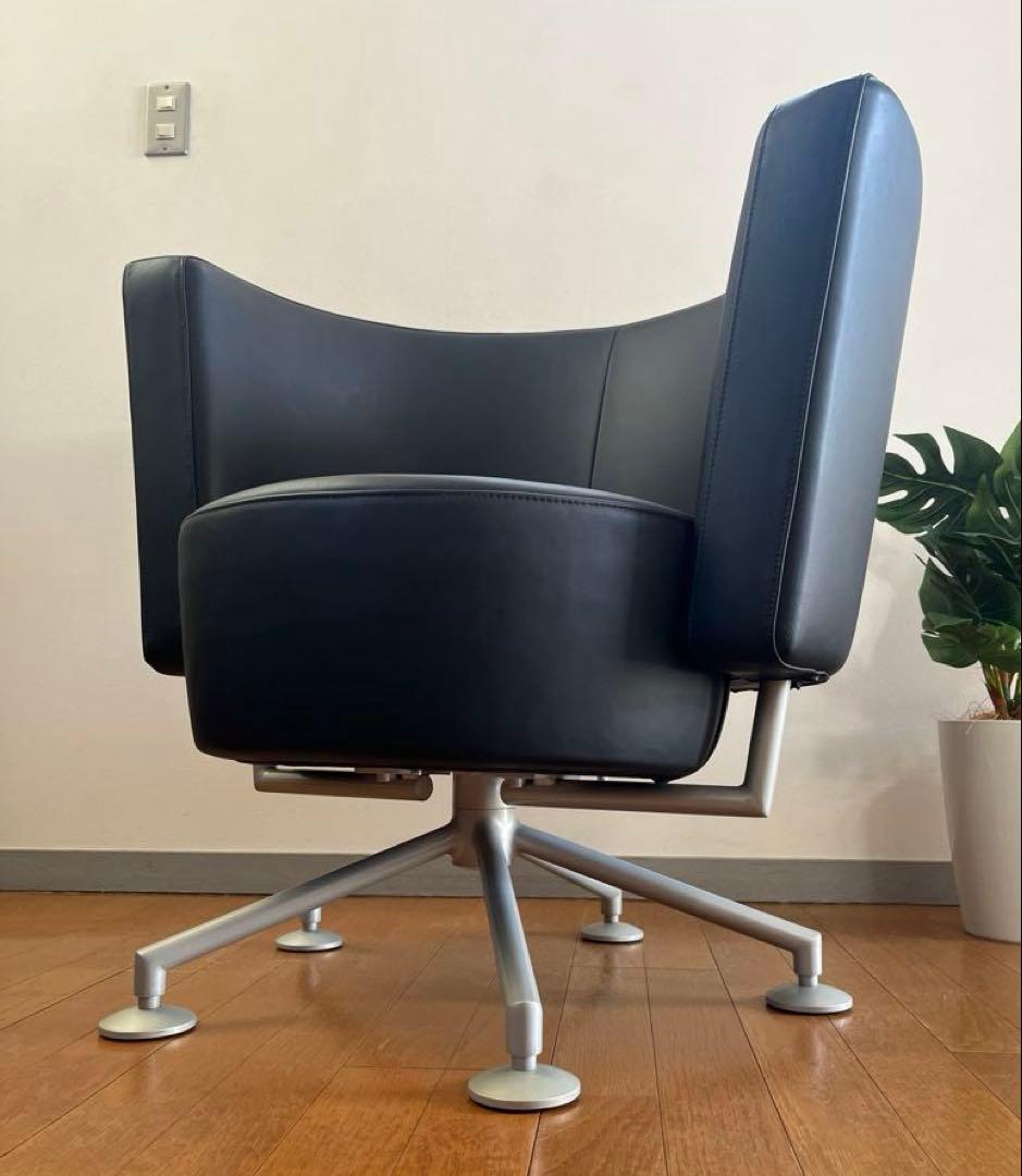 COR CIRCO コア ラウンジチェア　① ポストモダン　革張り　52万　北欧