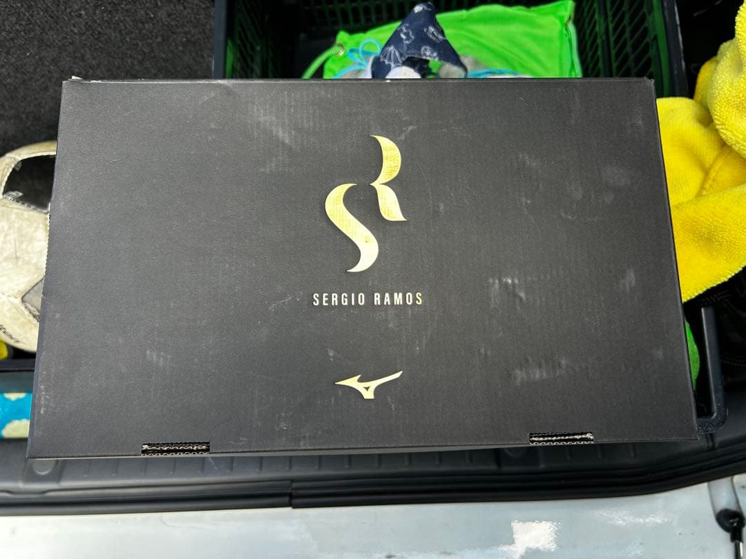 ミズノ モレリア NEO 3β SR4（セルヒオラモス）JAPAN 25.0cm