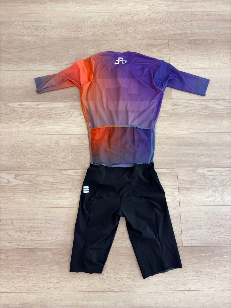 スポーツフル　エアロスーツ