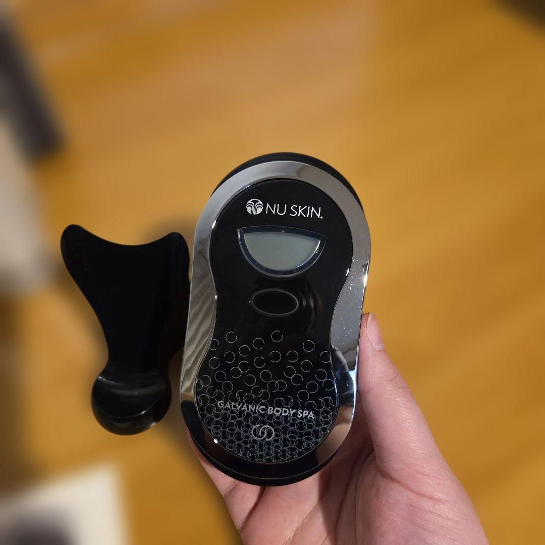 NU SKIN Galvanic Body Spa 美容器