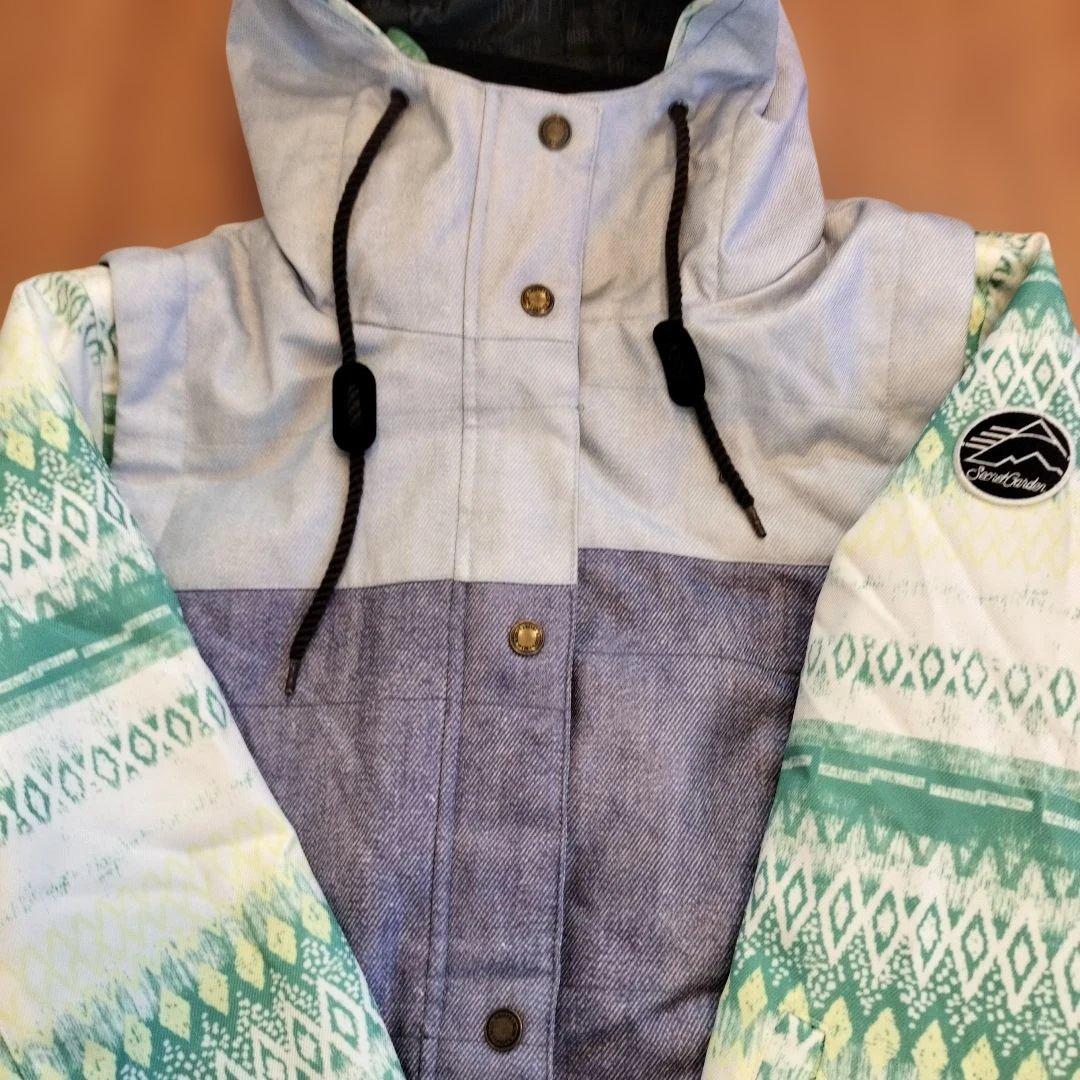 スノーボードウェアセット（ジャケット・パンツ）