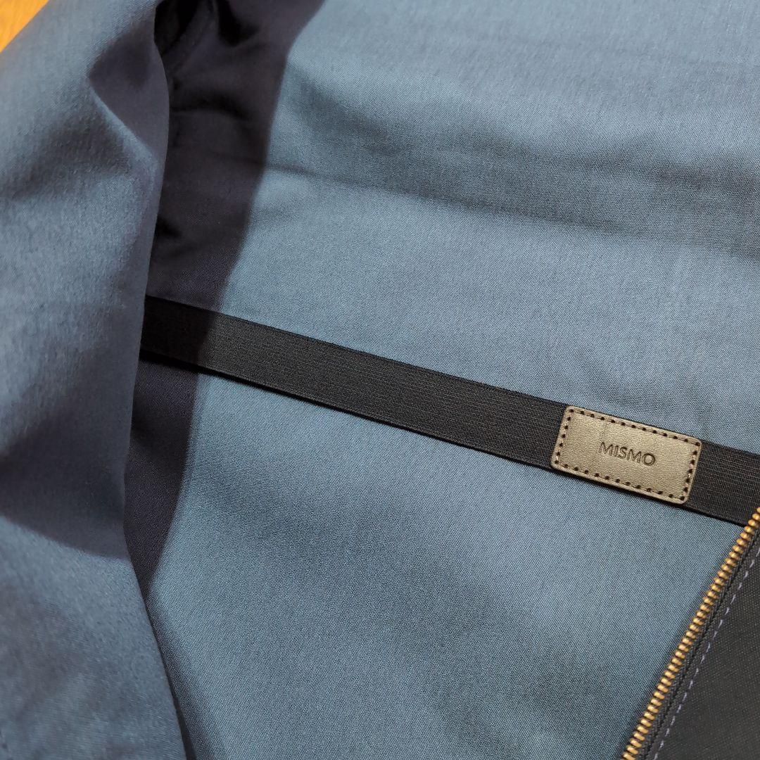 MISMO ミスモ ナイロンガーメントバッグ