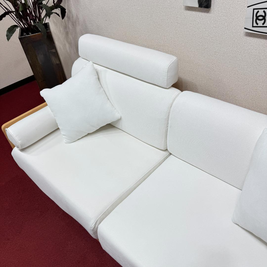 東京23区送料無料　美品2人ソファー　可愛い白色　洗浄/除菌済み