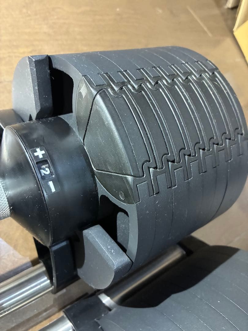 【直接引き取り　美品】フレックスベル32kg 2個セット　可変式ダンベル