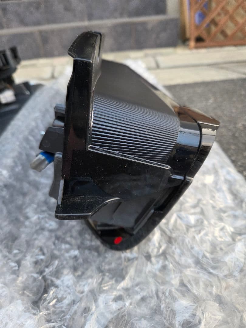 トヨタ　80系ノア後期　W×Blll テールランプ