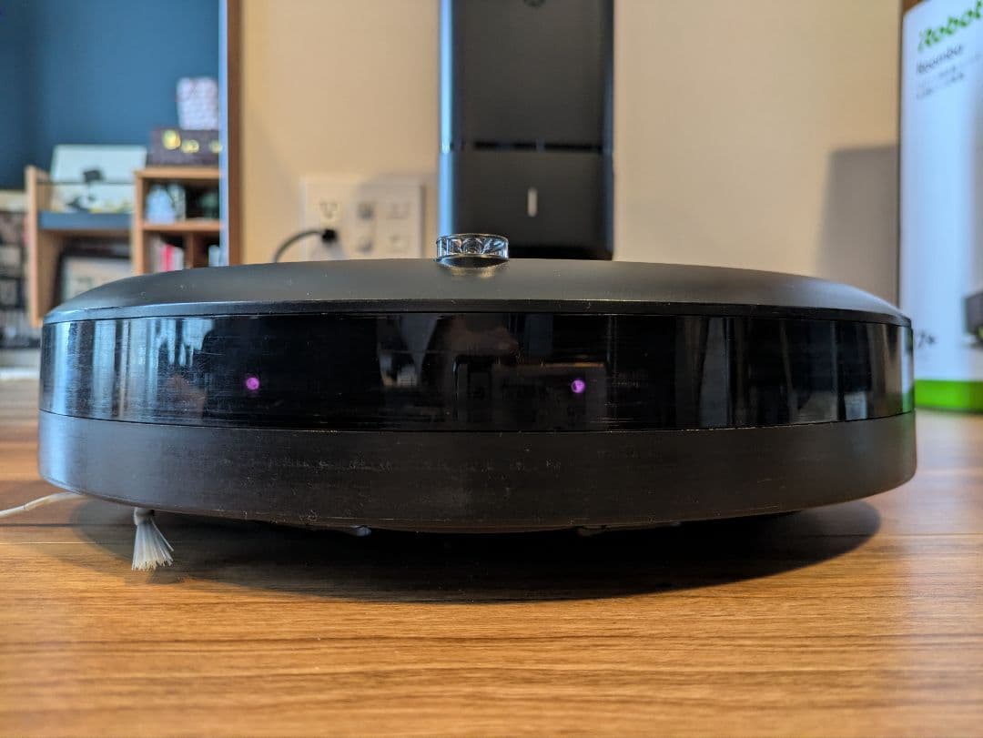 ルンバi7+ アイロボット (iRobot) ロボット掃除機　チャコール