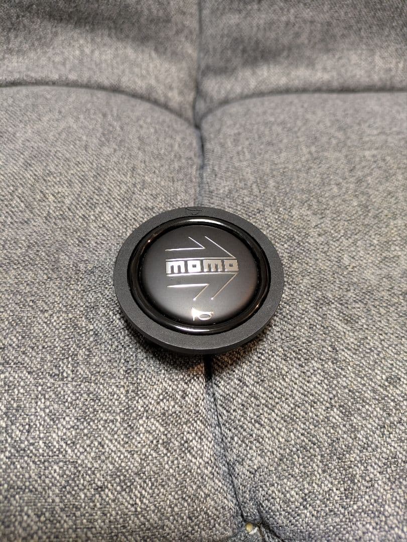 MOMO TUNER BK 32Φ