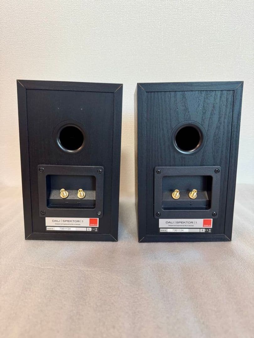 【美品】DALI SPEKTOR1ブックシェルフスピーカー 元箱あり