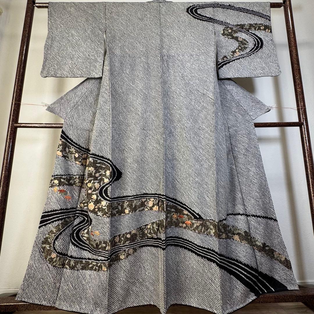超美品　正絹　袷　訪問着　着物　黒　金　総絞り　刺繍　161裄65 花柄　川