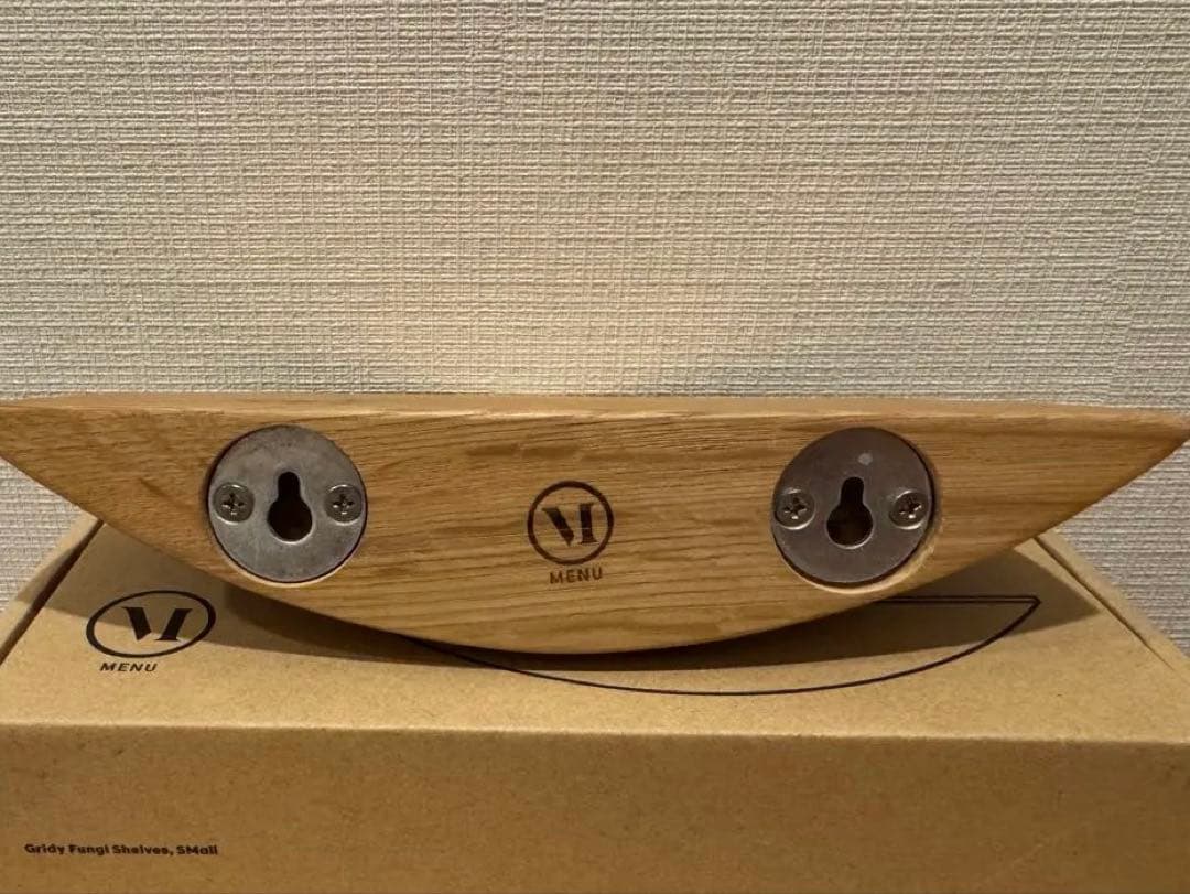 MENU Gridy Fungi Shelf 壁掛けオークシェルフS