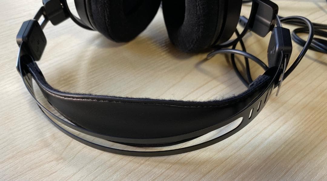 オーディオテクニカ ATH-R30x 開放型 モニターヘッドホン 有線