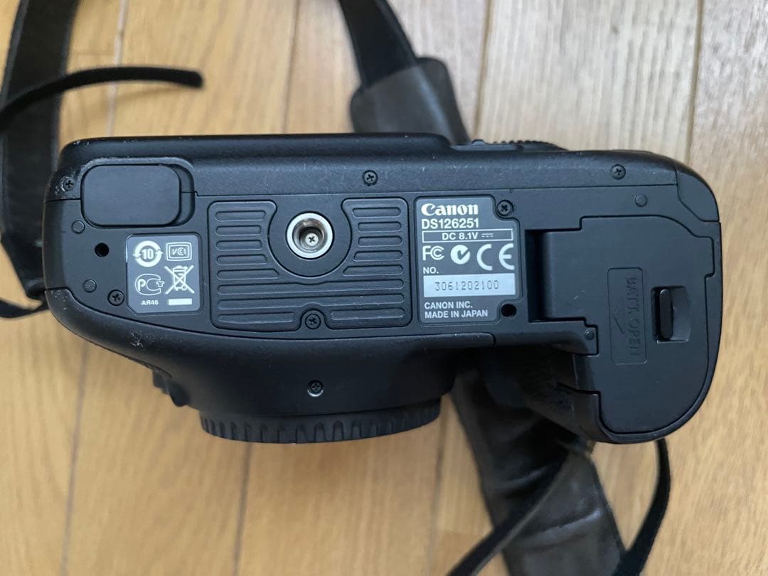 EOS 7D・ボディ／標準レンズ／単焦点レンズ　セット