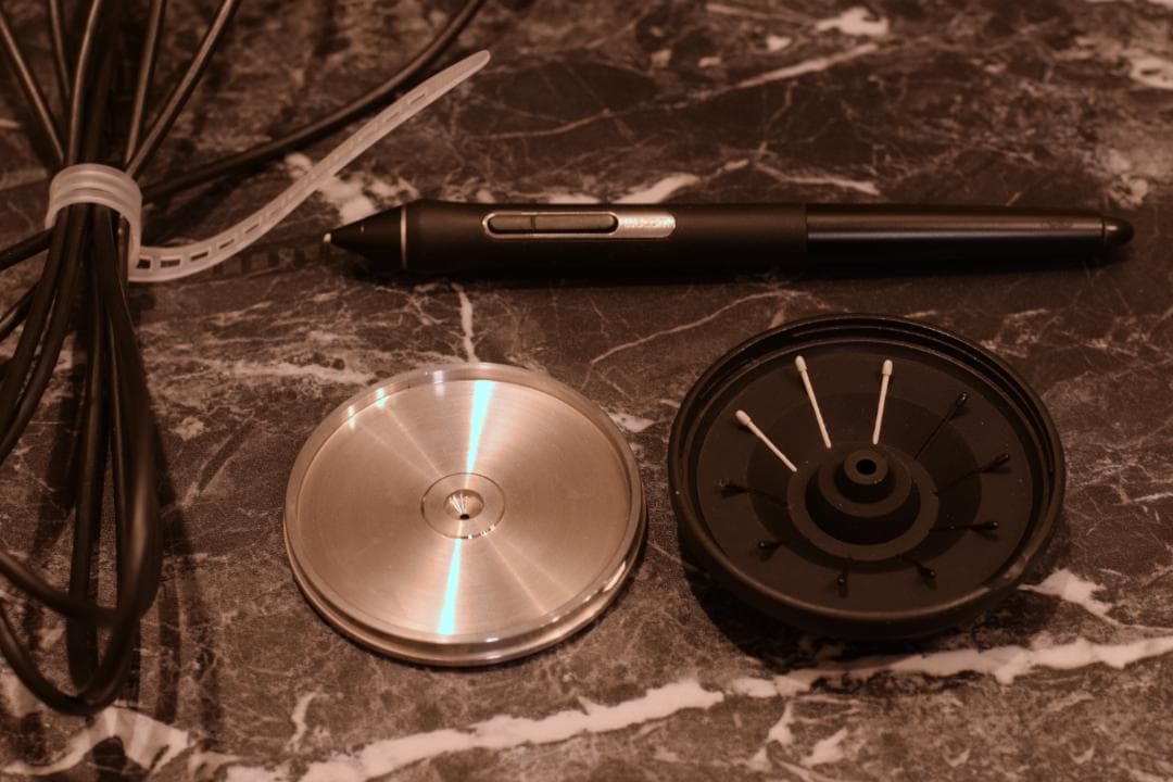 Wacom Intuos Pro Medium PTH-660/K0 本体