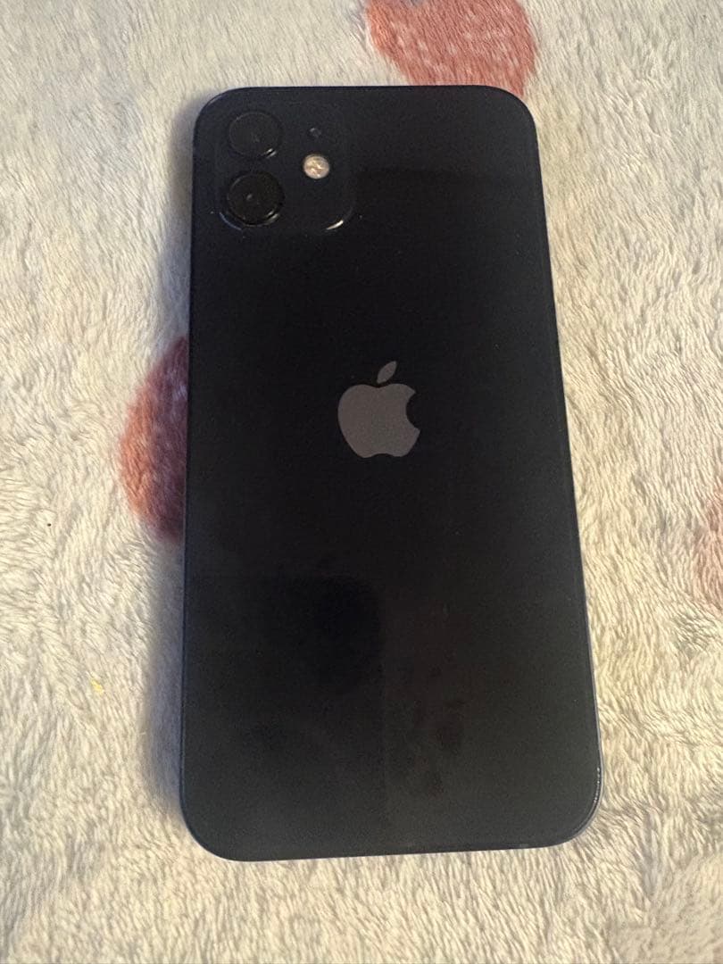 Apple iPhone 12 黒　64GB 本体
