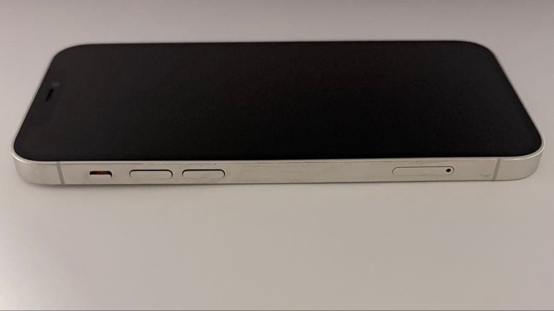 iPhone12pro シルバー　本体　128gb