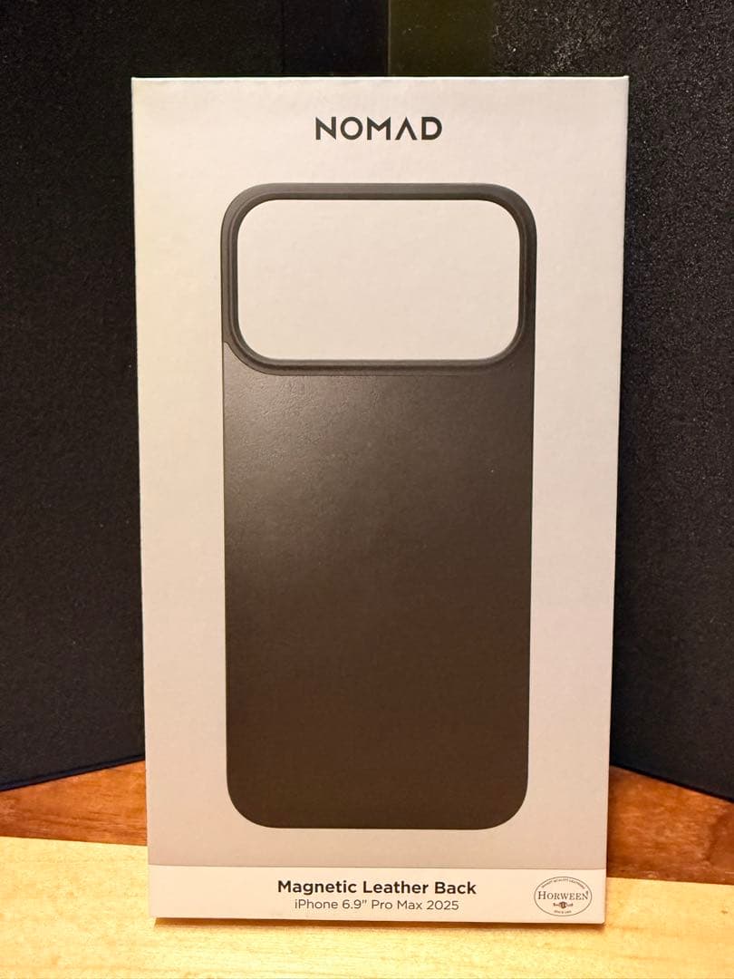 NOMAD Magneticレザー Back iPhone17 ProMax