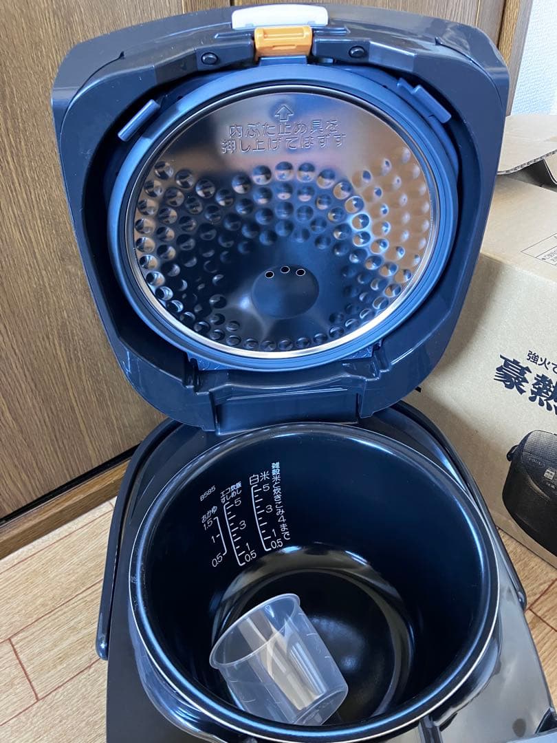 象印マホービン 炊飯器 5.5合 極め炊き IHタイプ NW-VE10-BA