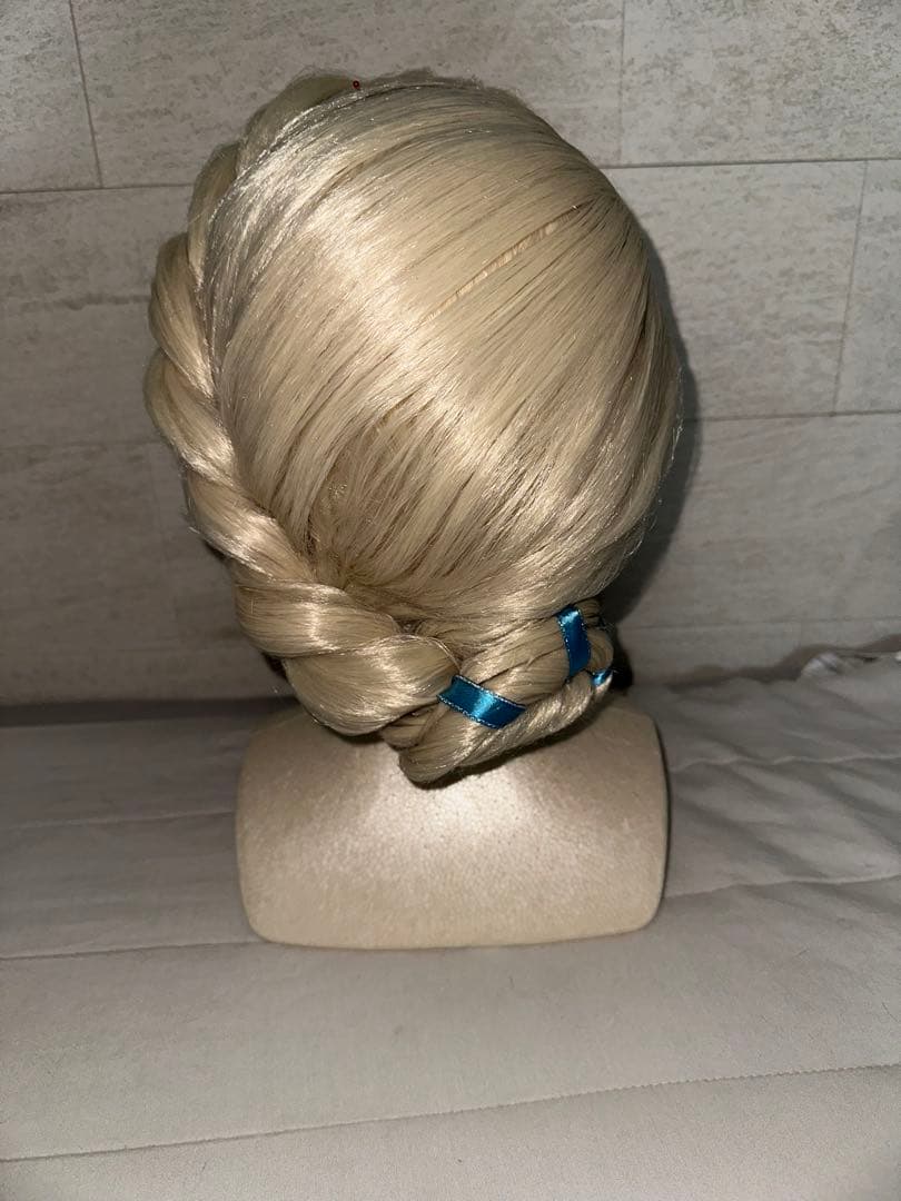 エルサ　戴冠式　ウィッグ