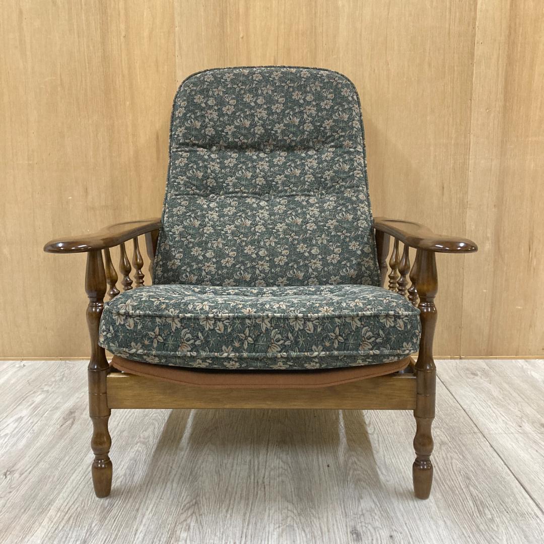 【カリモク】コロニアル　リクライニングチェア　リクライナー　RC6080FK