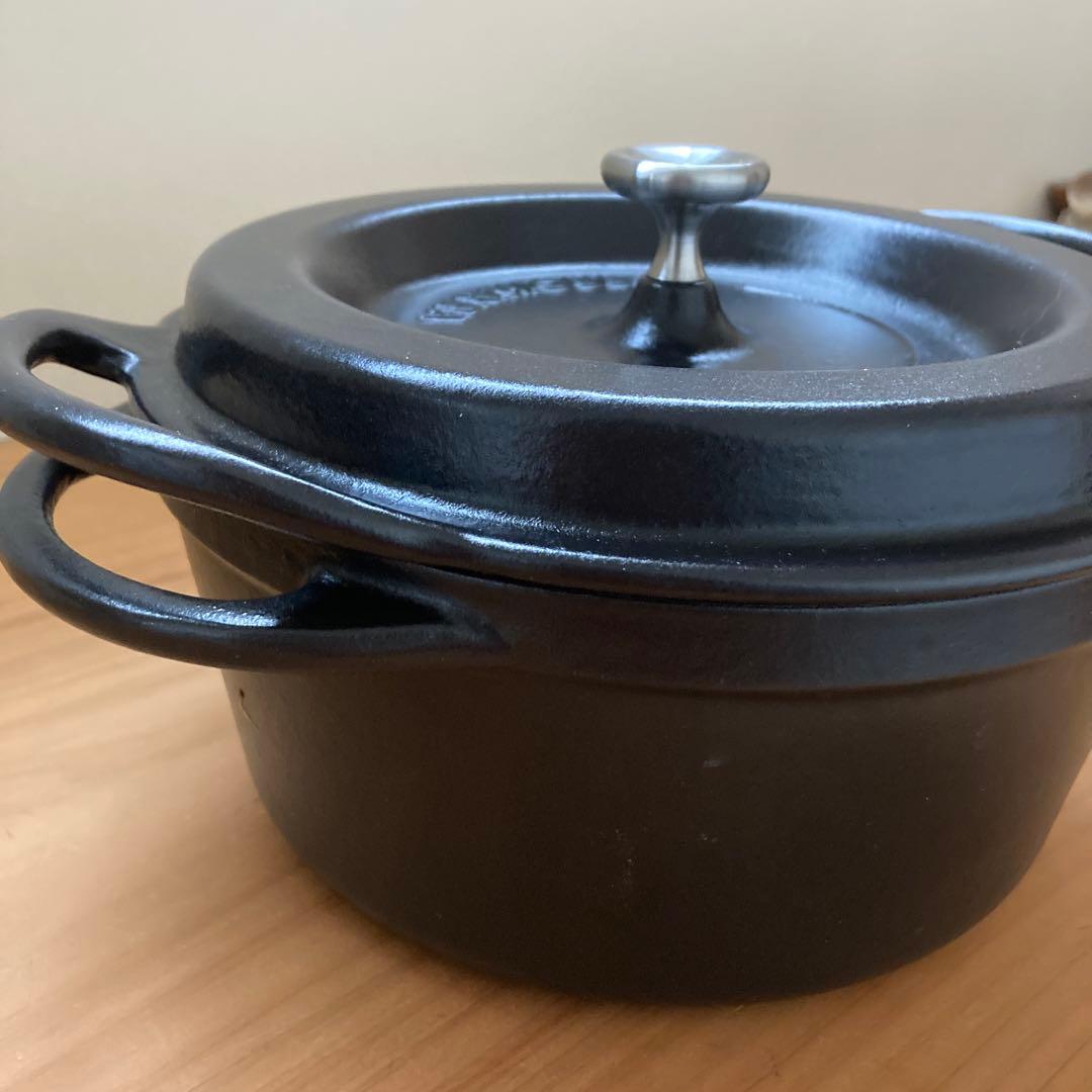 VERMICULAR バーミキュラ 18cm ブラック　無水調理鍋 レシピ本付き