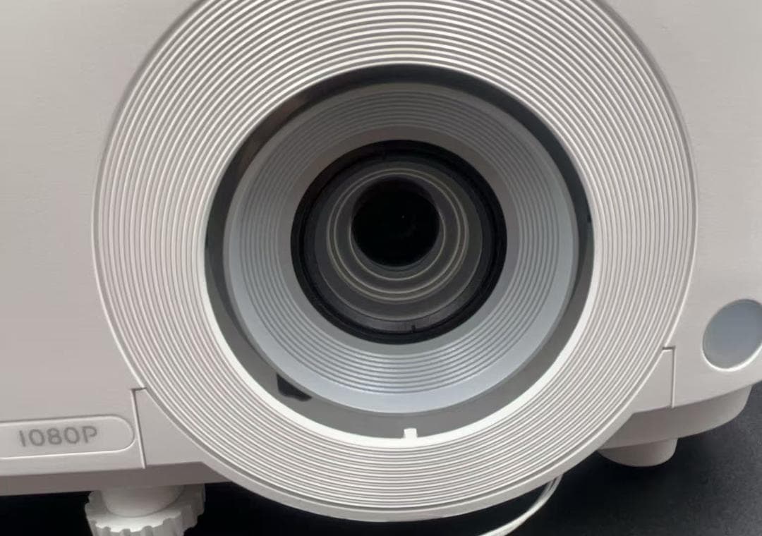 BenQ DLPプロジェクター MH733