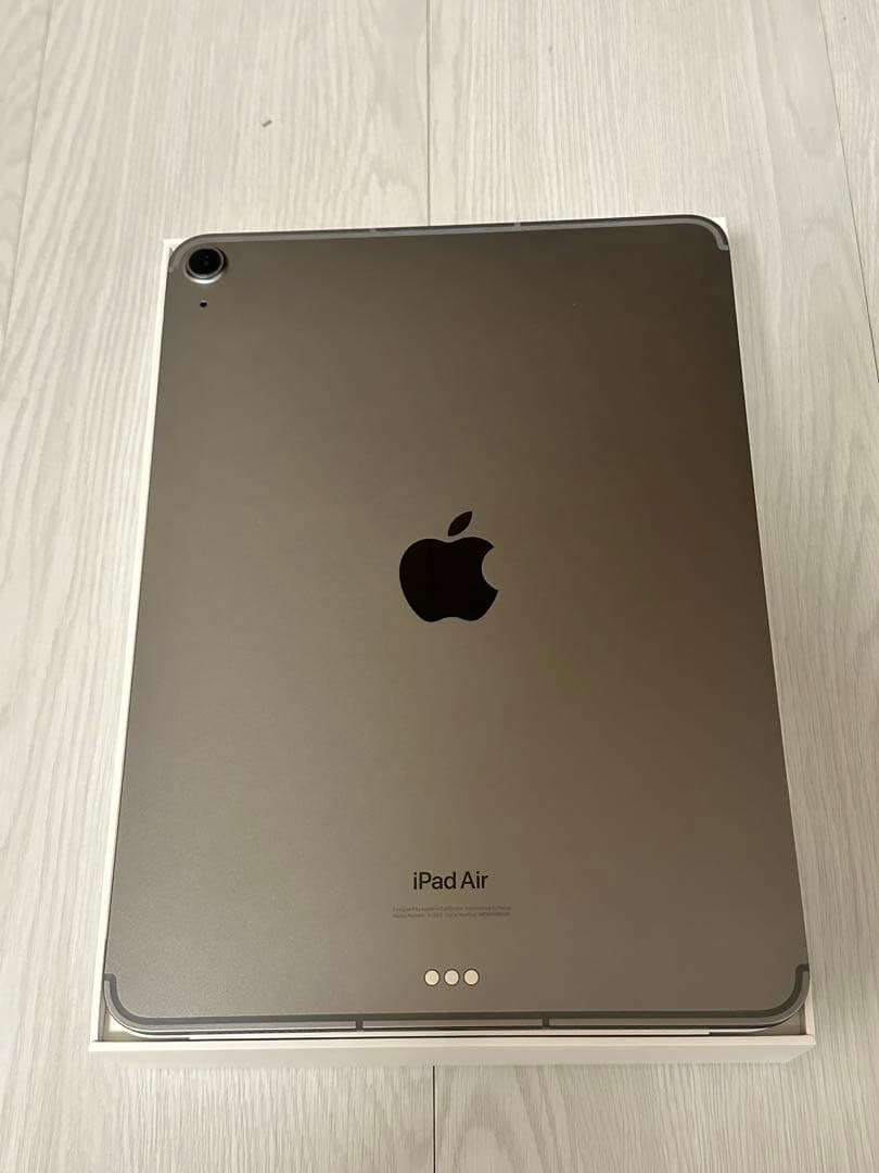 【美品】iPad Air(M2) 11インチ　セルラー 128GB
