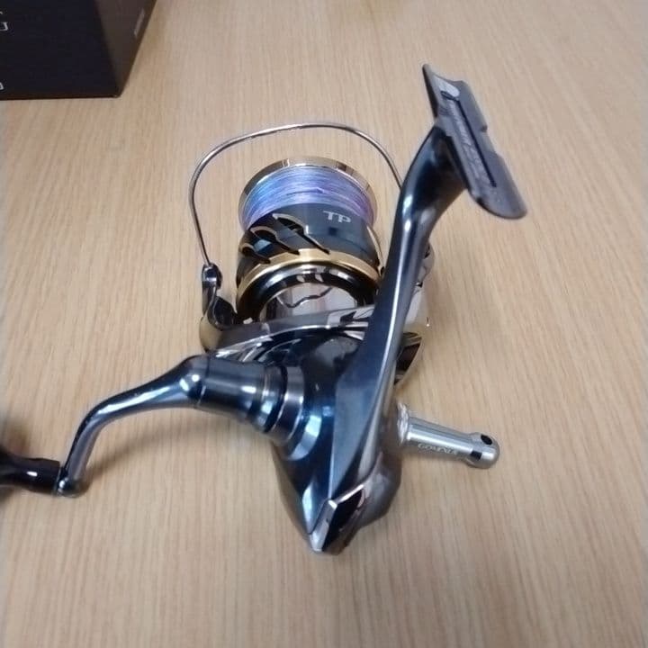 シマノ　20ツインパワー　4000XG