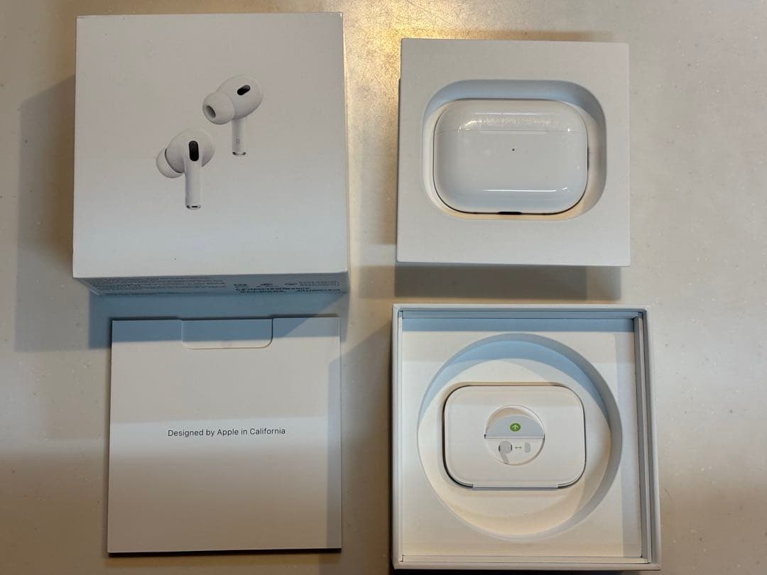 Apple AirPods (第2世代) 本体　イヤーチップ付