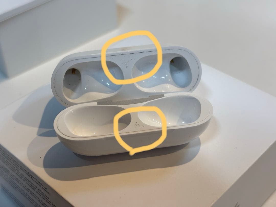 Apple AirPods (第2世代) 本体　イヤーチップ付