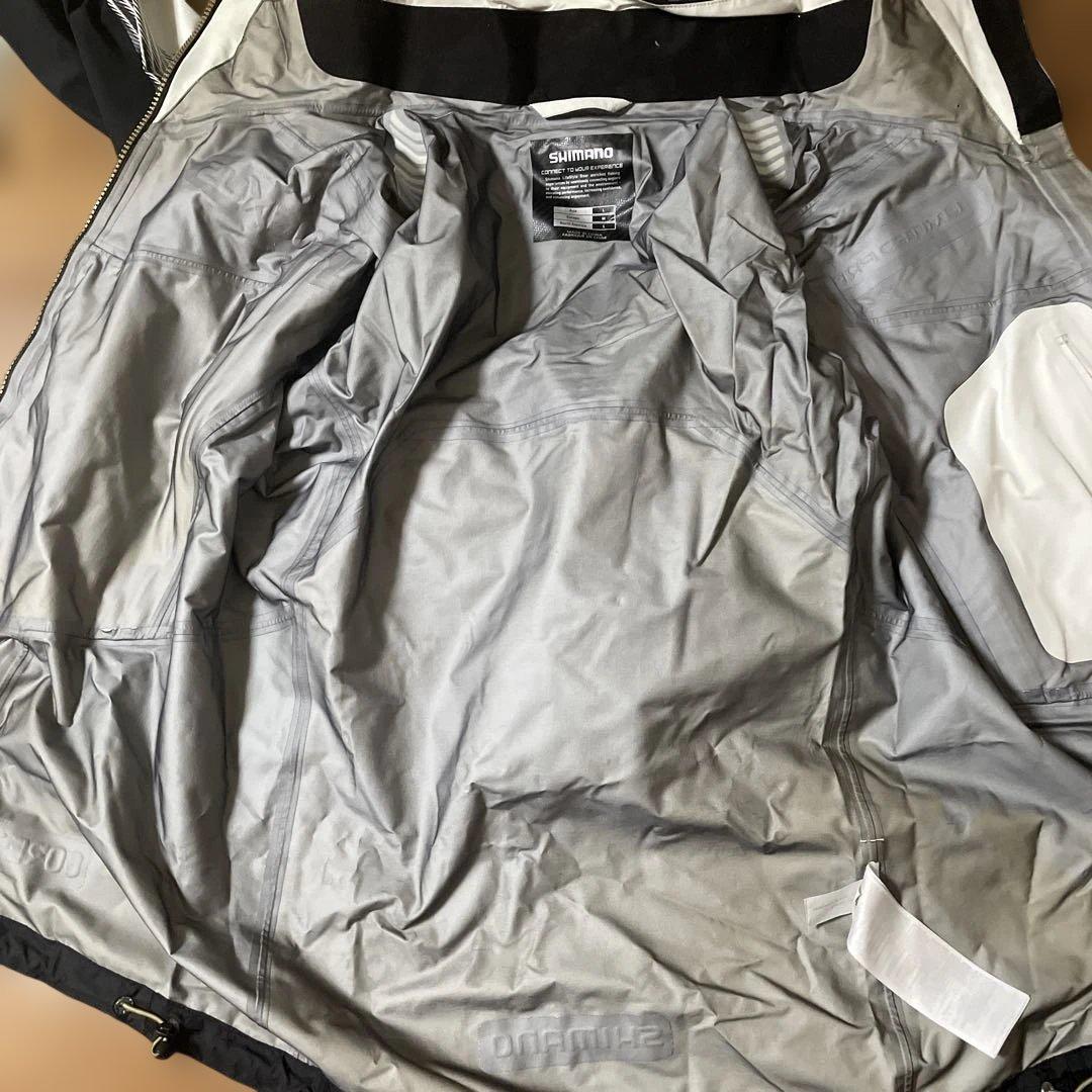 シマノ　リミテッドプロ　ゴアテックスレインスーツ R-112S BBXホワイト