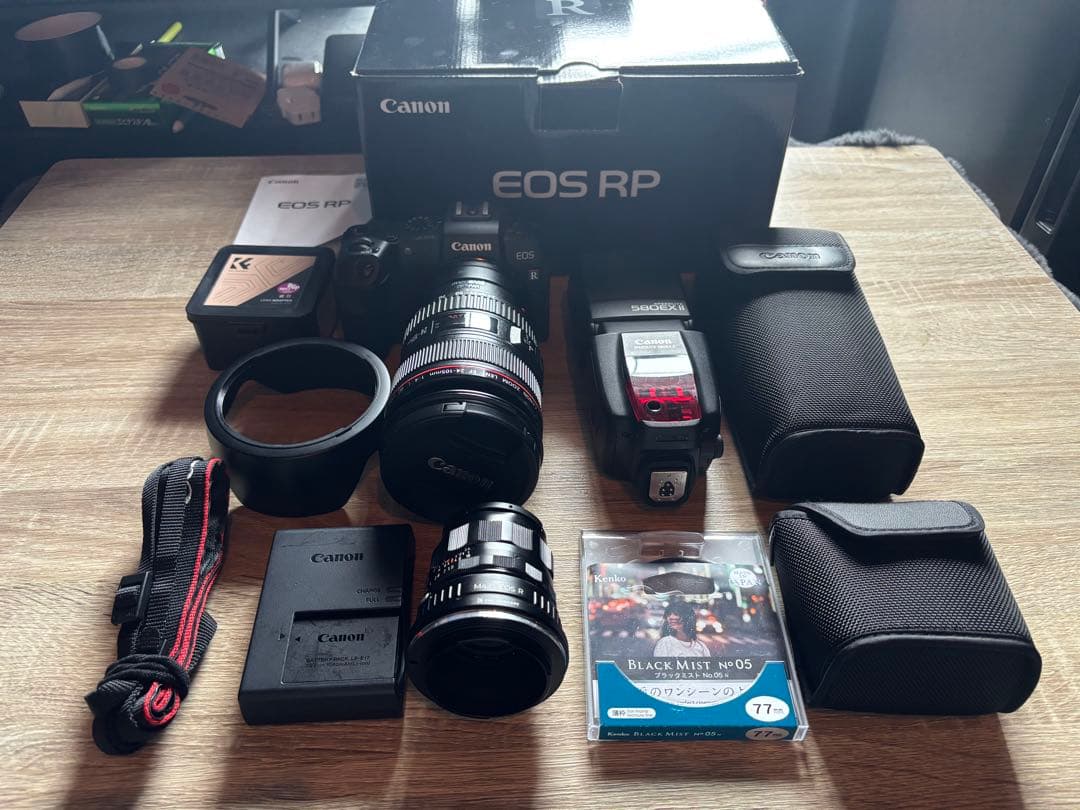 Canon EOS RP ミラーレスカメラ 24-105mmレンズ付き