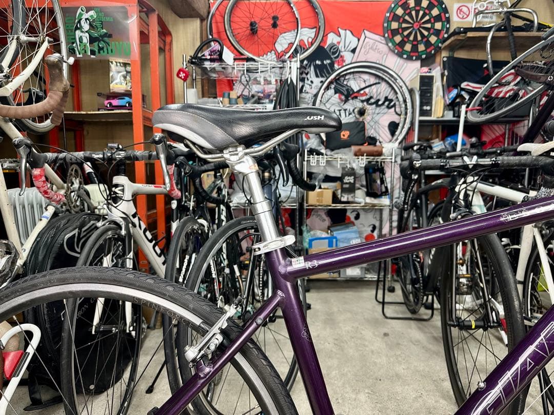 エスケープR3 基本分解発送送料無料！近県の方完成車直接配送等ご相談ください！